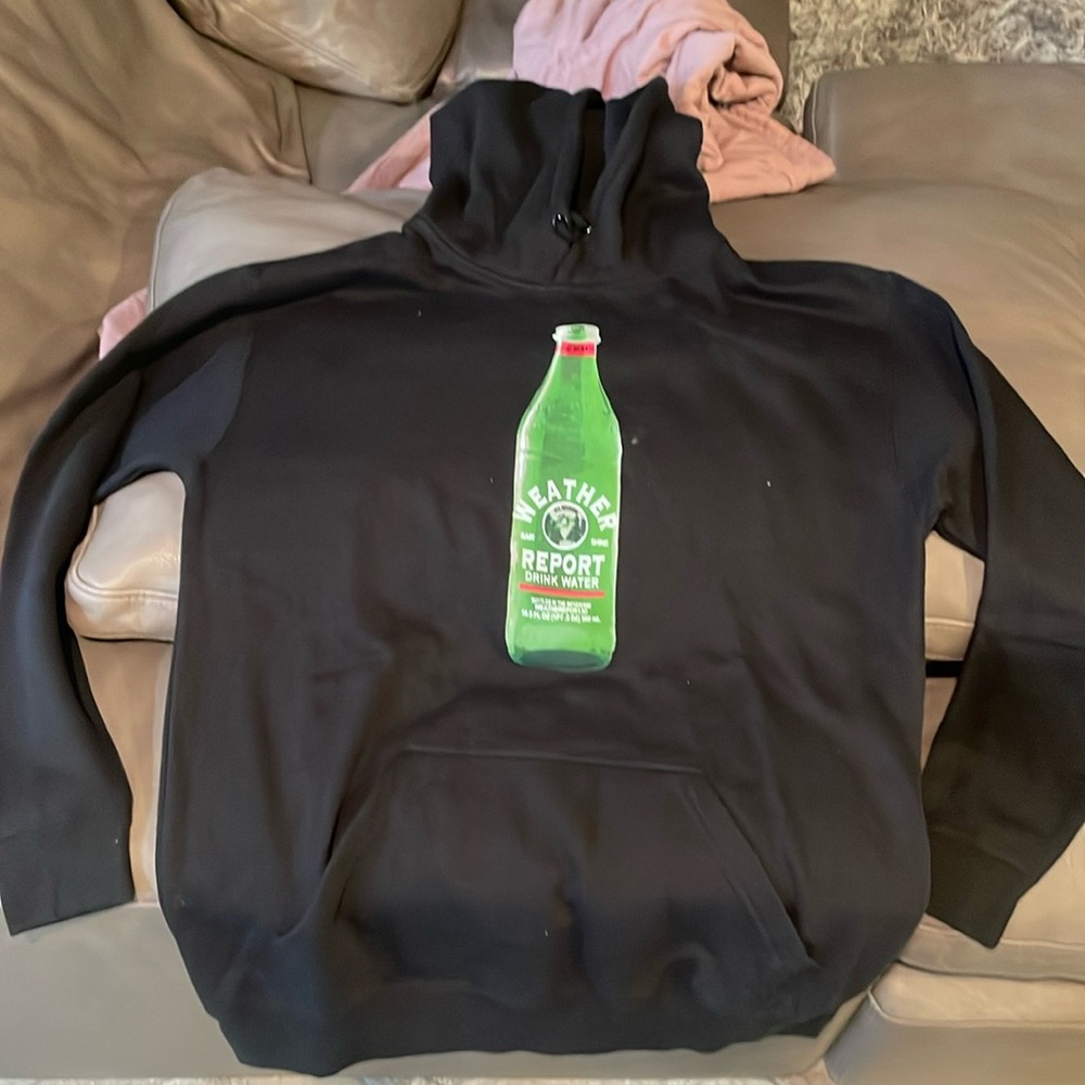 Brand new. Tags removed after purchased and never worn.